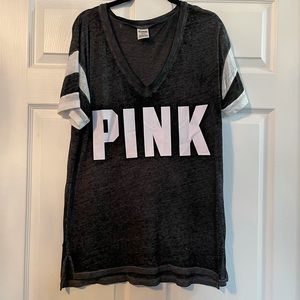 VS PINK v neck t shirt